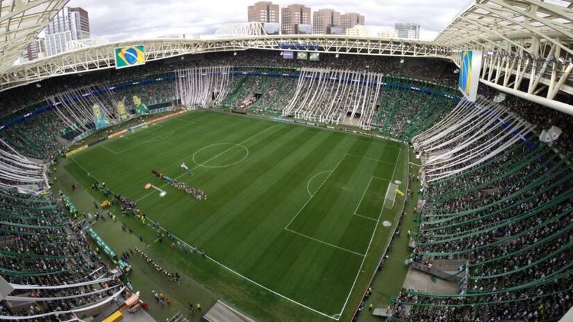 O Allianz Parque conta com um dos mais modernos espaços multiuso do país. Com construção iniciada em 2010, foi finalizada em novembro de 2014. Em fevereiro de 2015, o estádio foi eleito, por voto popular, o "estádio do ano de 2014" pelo site inglês "Stadium DataBase". / Foto: Twitter/@AllianzParque