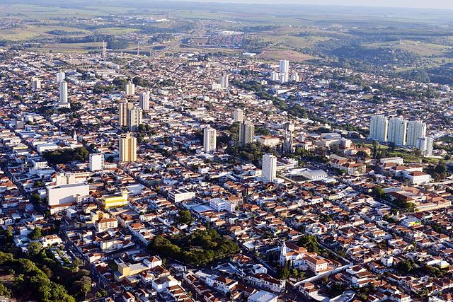 A cidade de Botucatu registrou 3,5 assassinatos para cada 100 mil habitantes e ficou na terceira posição do ranking. Em levantamento do Anuário Brasileiro de Segurança Pública, que considera apenas mortes violentas, a cidade é a mais segura de São Paulo com 2,8 a também cada 100 mil habitantes - (Prefeitura de Botucatu/Wikimedia Commons)