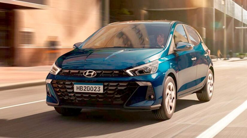 O Hyundai HB20 foi o segundo modelo mais vendido no Brasil nos últimos 10 anos, com 1.073.075 unidades. Algo que justifica sua presença na segunda posição é a constância de venda. O modelo foi o terceiro carro mais vendido do Brasil em 2015 e em 2016 - (Divulgação/Hyundai)