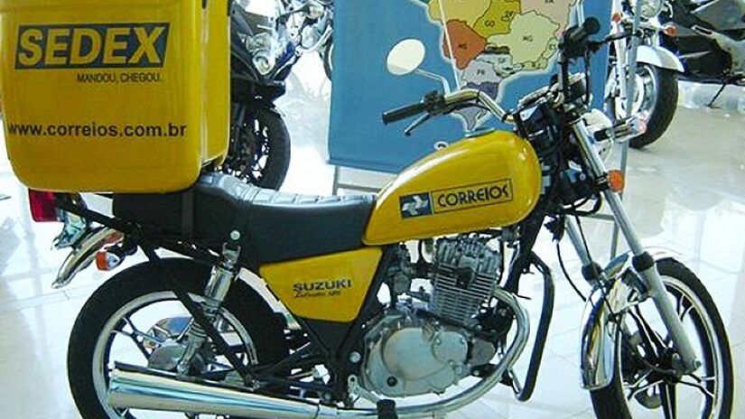 "Suzukinha" Intruder 125, comercializada no Brasil de 2002 a 2016 com enorme sucesso, principalmente como moto dos Correios
/Divulgação