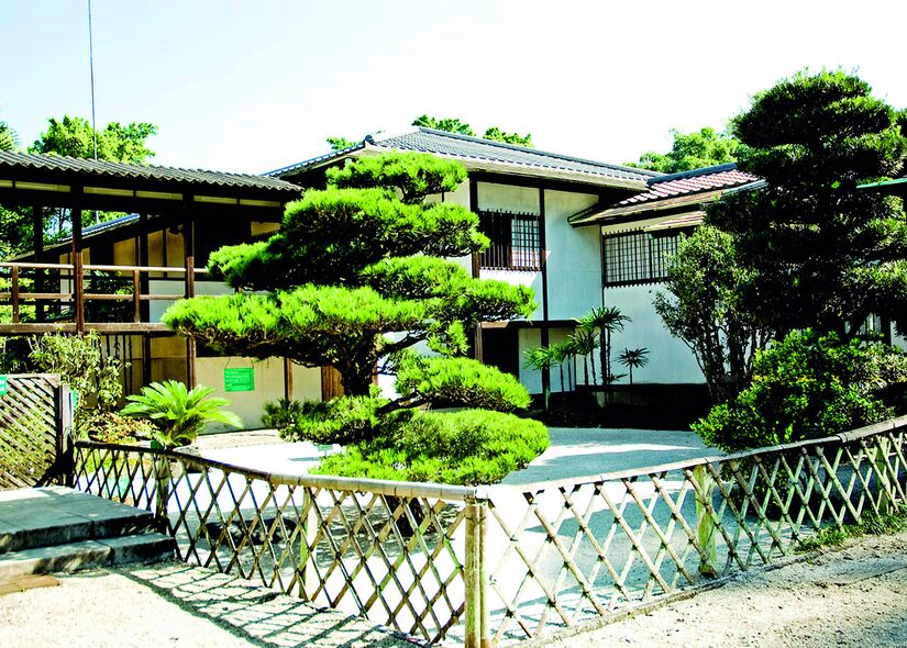 Em meio a sua bela estrutura, o Pavilhão Japonês busca mostrar os fundamentos e aproximar os visitantesda cultura japonesa por meio da arquitetura, artes plásticas e paisagismo típicos, tudo isso enquanto recarrega as energias em um local pra lá de calmo - (Divulgação)