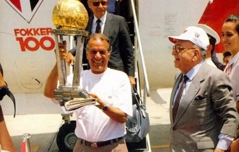 Foi bicampeão de forma consecutiva da Copa Libertadores e do Mundial de Clubes pelo São Paulo, em 1992 e 1993, ficando eternizado como um dos dois brasileiros a conseguirem esse feito. O time ficou conhecido pelo seu futebol envolvente, jogando inclusive, melhor que Barcelona, em 1992, e Milan, em 1993, em boa parte do jogo, sendo a última equipe brasileira a vencer com números superiores aos seus rivais europeus - (Reprodução)