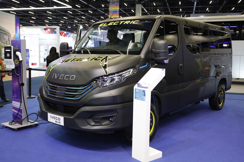 Furgão Iveco eDaily Minibus/Divulgação 