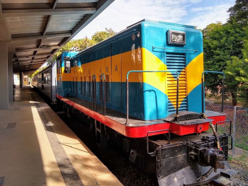 Para quem sair da Capital, o passeio tem saída no Terminal Barra Funda, em São Paulo, às 7h30, com os participantes sendo levados em micro-ônibus até Itu. Após visitarem as duas cidades, eles embarcam no Trem Republicano no final do dia e voltam para São Paulo novamente em micro-ônibus, sendo assim um passeio de trem bate e volta - (Samuel Mangerona/Google Reviews)