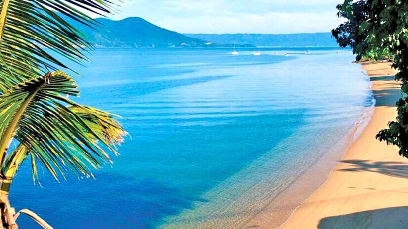 4. Ilhabela - Cidade do litoral norte, Ilhabela é uma "joia preciosa" para os casais que buscam praias paradisíacas e aventuras em contato com a natureza. O clima tropical e o ambiente tranquilo fazem a combinação perfeita para uma viagem em casal relaxante e memorável - (Divulgação/PMI)