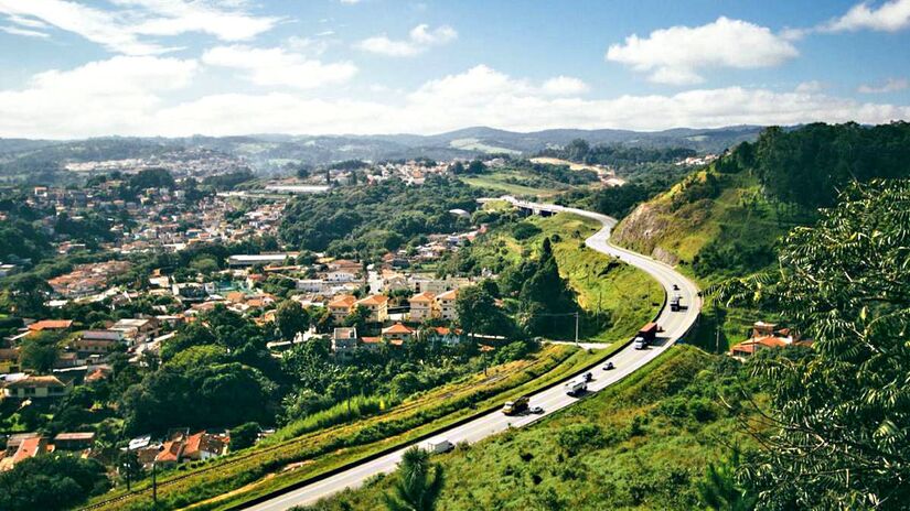 3. São Roque - Localizado a apenas 70 km da capital paulista, São Roque é um dos principais destinos durante o inverno e possui ótimas opções para quem aprecia um bom vinho - (Divulgação/PMSR)