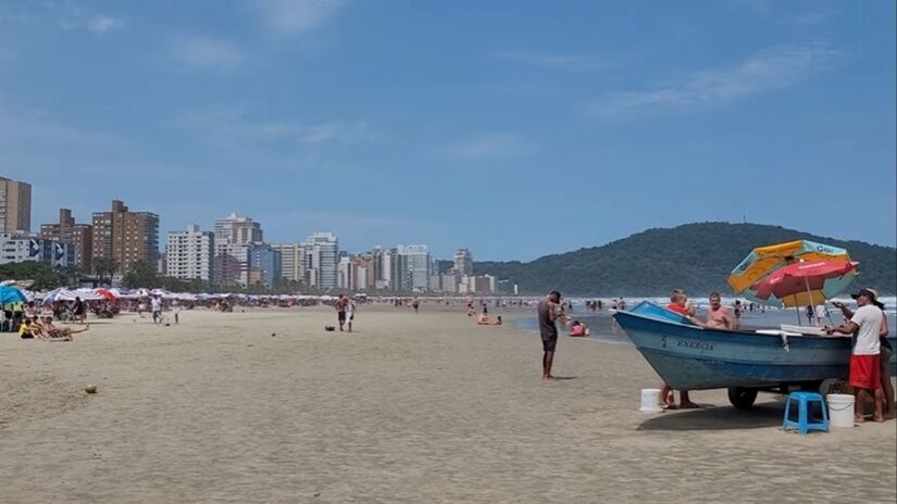 Assim como a grande maioria das opções citadas hoje, a Praia do Boqueirão também tem fácil acesso. Para isso, é só seguir pela avenida Ayrton Silva até chegar ao bairro. Foto: Reprodução/Youtube