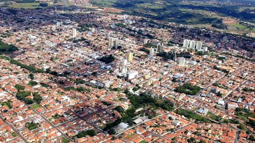 6. Botucatu - SP: Cidade do interior de São Paulo, Botucatu ocupa, além da 6ª posição entre as melhores cidades para se aposentar, também o segundo lugar entre as cidades menos perigosas para se viver em São Paulo. O índice é de somente 1,4 assassinato a cada 100 mil pessoas. A cidade investe, principalmente, em policiamento e ações de prevenção da violência - (Divulgação/Prefeitura de Botucatu)