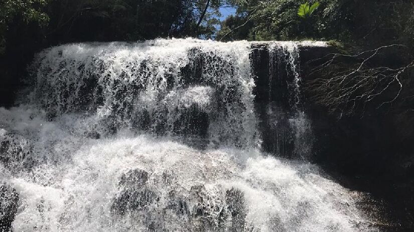 Na Estação Ecológica de Bananal, a cachoeira Sete Quedas um nome autoexplicativo: possui sete quedas independentes. Sendo assim, é possível fazer a trilha e ver quantas quiser - (Vinícius Salema/Google Reviews)