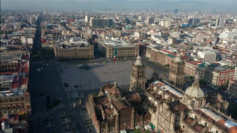 A arte de rua na Cidade do México tem raízes nos muralistas da década de 1920, como Diego Rivera, que utilizavam suas obras para transmitir mensagens sociais. Foto: Reprodução/Na mala