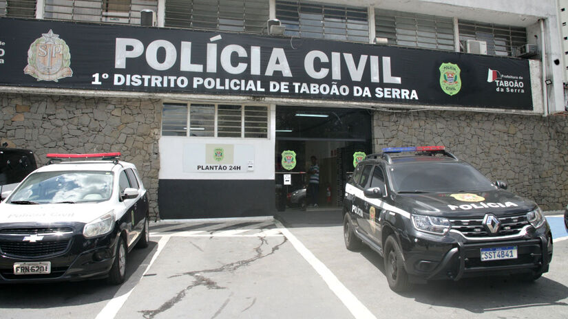 Policiais do 1&ordm;DP de Taboão da Serra intensificaram as buscas pelos suspeitos do caso; um já foi detido. Foto: Thiago Neme/Gazeta de S. Paulo 