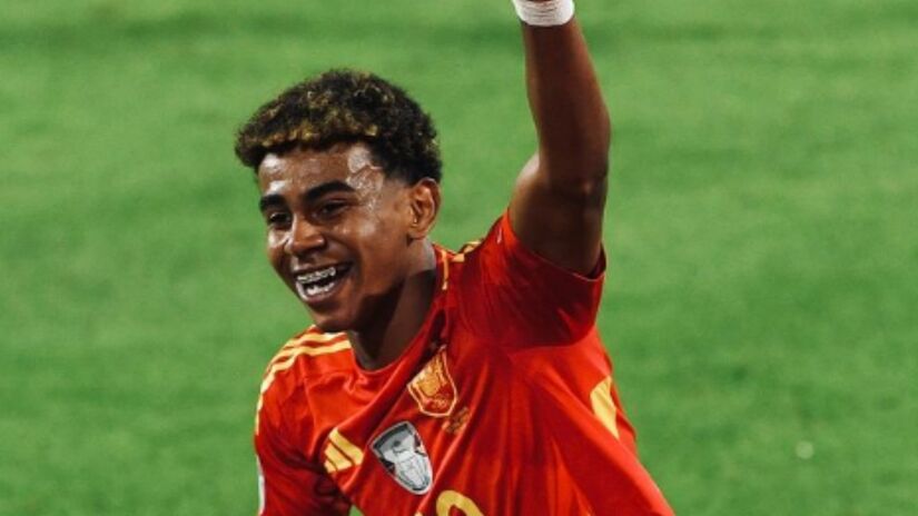 Lamine Yamal é o ganhador do Prêmio Kopa, melhor jogador com menos de 21 anos.

/Foto: Reprodução/Redes sociais
