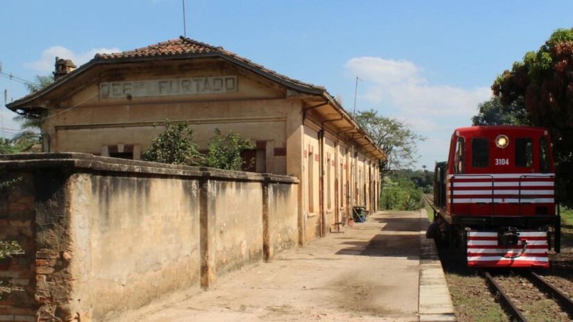 Estação Desembargador Furtado é a única ainda não restaurada. Foto: Acervo/Associação Brasileira de Preservação Ferroviária (ABPF)