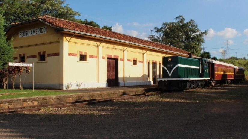 Estação Pedro Américo, a segunda do trajeto, é de 1926. Foto: Acervo/Associação Brasileira de Preservação Ferroviária (ABPF)