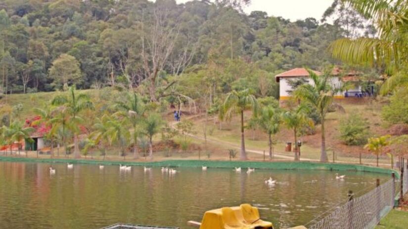 o Parque Reserva Cabreúva é um parque ecológico estruturado para proporcionar ao visitante um passeio inesquecível em contato com a natureza, conhecendo e interagindo com diversos animais. Com uma área de quase 400 mil m&#xB2;, o Reserva Cabreúva está localizado na Estrada dos Romeiros, km 66, próximo à biquinha do Bananal. Foto: Prefeitura de Cabreúva