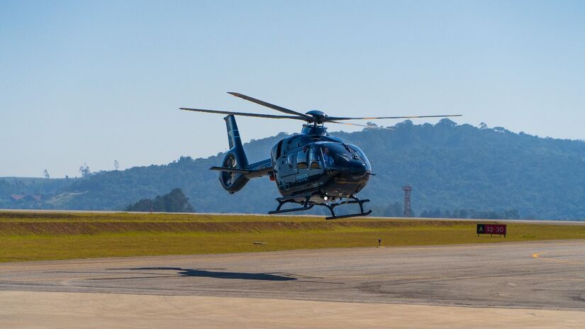 Na modalidade charter, os preços variam de acordo com a capacidade dos helicópteros. Foto: Divulgação