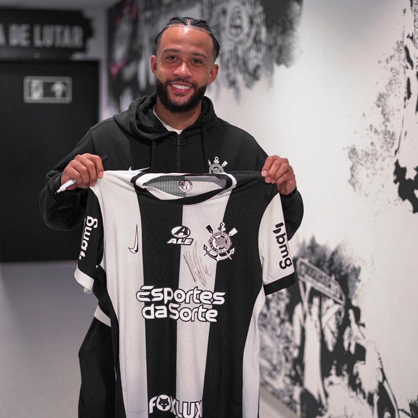 Segundo o clube e a Nike, o uniforme foi inspirado na luta das mulheres negras que marcaram a história do Corinthians. Foto: Divulgação/Rodrigo Coca