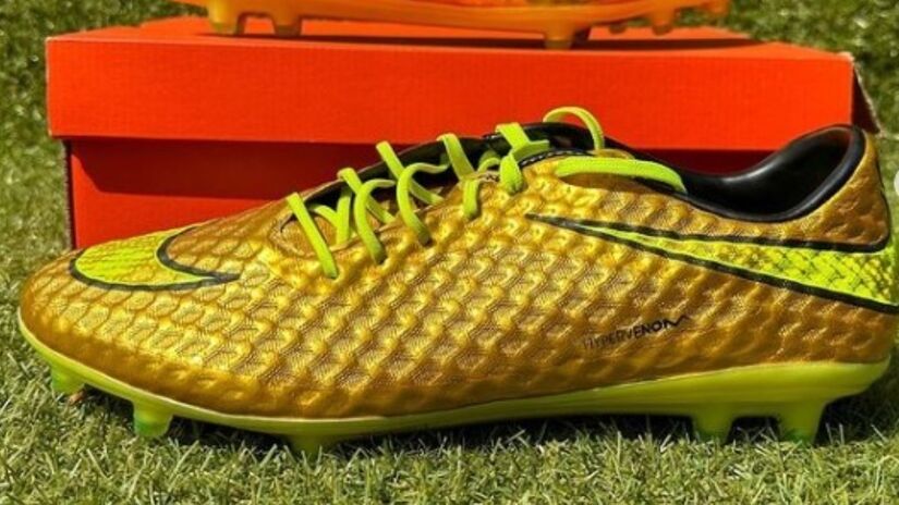 Modelo dourado da Hypervenom foi usado por Neymar na Copa do Mundo de 2014

/Foto: Reprodução/Redes sociais