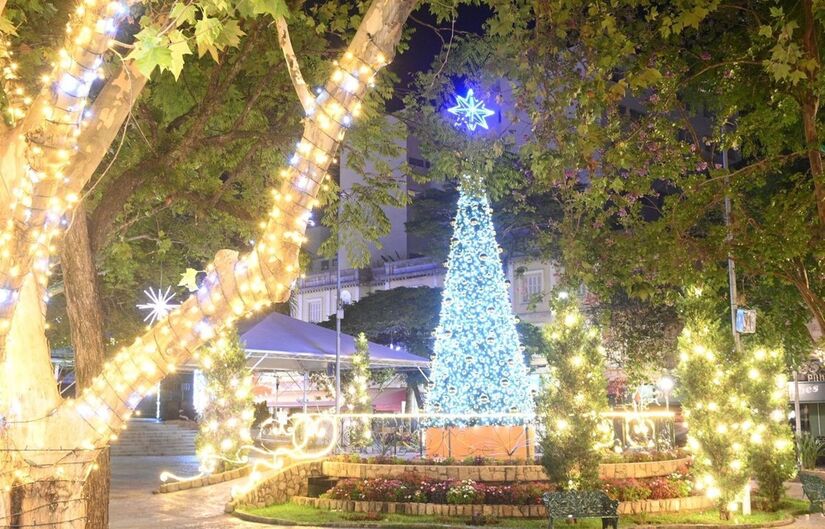 5. Serra Negra - Um dos principais destinos do interior de São Paulo, Serra Negra também se prepara para os tempos de Natal. As ruas ficam iluminadas e decoradas, e a área central da cidade recebe atrações como feiras natalinas e apresentações culturais - (Divulgação)