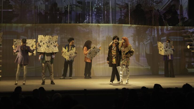 Mel Lisboa não imaginava que seriam meses de casa cheia em um dos maiores teatros de São Paulo, nem que a própria Rita Lee apareceria, sem avisar, abençoaria sua atuação e ainda voltaria para assistir ao espetáculo. Foto: João Caldas/Divulgação 