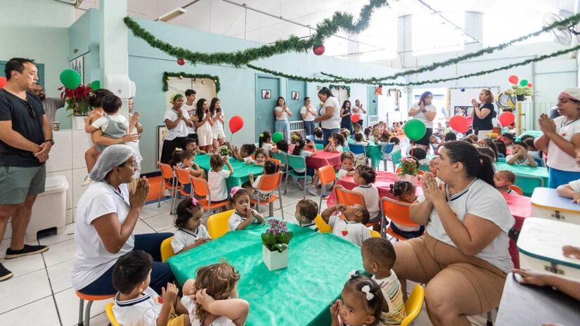 Ao apadrinhar uma criança, os doadores não só oferecem presentes, mas também transmitem esperança e afeto, tornando o Natal mais especial para quem mais precisa. Foto: Divulgação