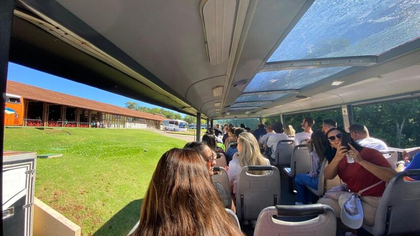 O Polo Cataratas oferece aos visitantes diversas atividades de conexão com a natureza, como passeios de barco, voos de helicóptero, trilhas, caminhos, restaurantes e vários mirantes que proporcionam vistas inesquecíveis desse espetáculo natural. Foto: Daniel Villaça / Gazeta de S.Paulo