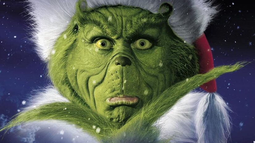 1. O Grinch (2000): o longa conta a história de uma criatura verde chamada Grinch, que odeia o Natal.O plano do protagonista é roubar das pessoas tudo que tenha ligação com a data, até que a menina Cindy Lou Who resolve ficar amiga dele. Com a amizade com a garota evoluindo, a criatura passa a entender o verdadeiro significado do Natal - (Divulgação)