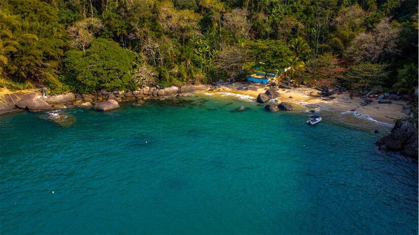 Praia de Guanxumas - Foto: Paulo Stefani/Sectur Ilhabela