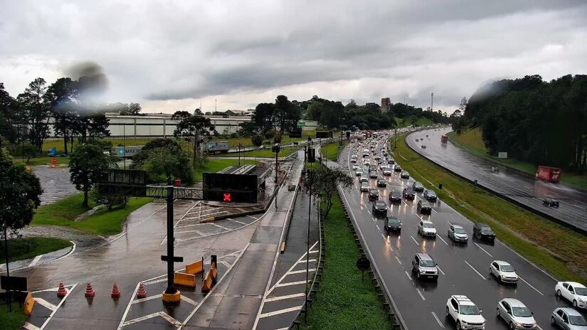 Trecho sentido Litoral tem 23 quilômetros de congestionamento.

/Fotos: Divulgação/Artesp