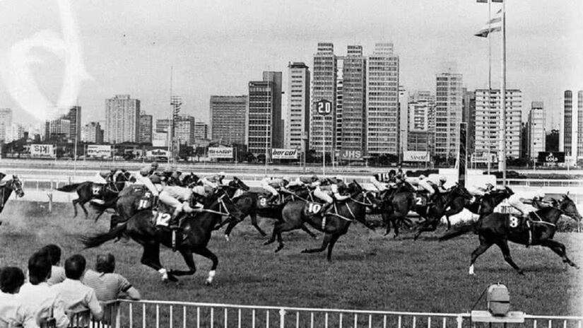 Em 1941, o clube inaugurou o Hipódromo de Cidade Jardim, projetado por Fábio Prado, prefeito de São Paulo e então presidente do Jockey. Foto: Divulgação/Porfírio Menezes/Jockey Clube de São Paulo