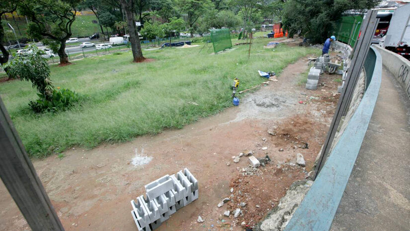 Obras do Bosque Urbano do Canário, na Bela Vista, devem terminar janeiro de 2025, segundo a Prefeitura de São Paulo.