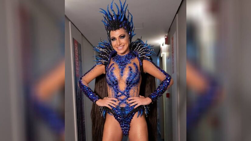 Aline de Oliveira é dançarina e rainha de bateria da Mocidade Alegre desde 2012, no Carnaval de São Paulo. Foto: Reprodução/Instagram