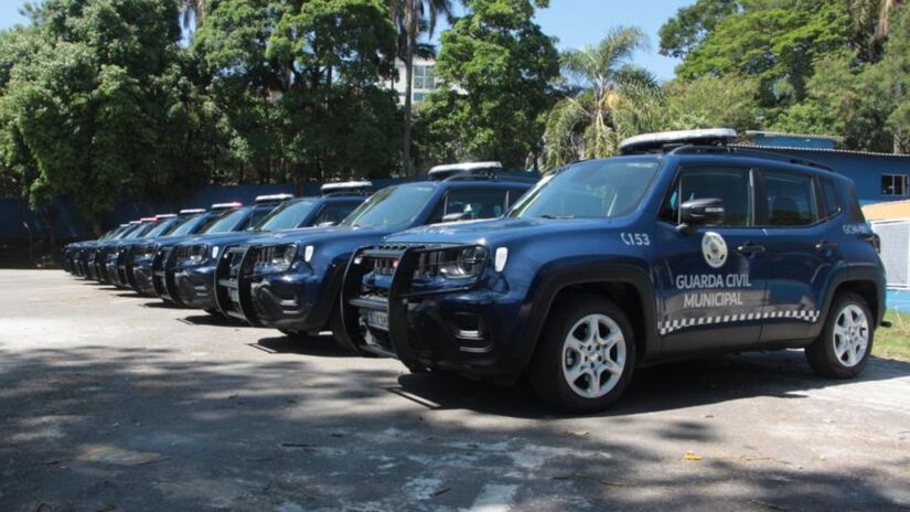 E também, a prefeitura adquiriu 11 novas viaturas modelo Jeep Renegade e criadas 67 novas vagas para agentes da GCM, com previsão de preenchimento por concurso público já em 2025. Foto: Divulgação/Prefeitura de Atibaia