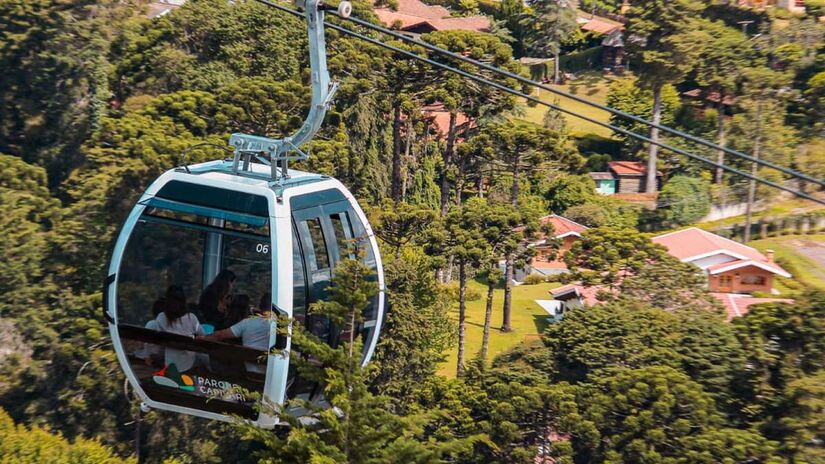 Campos do Jordão tem diversos passeios para a família, incluindo o teléferico - Foto: Divulgação