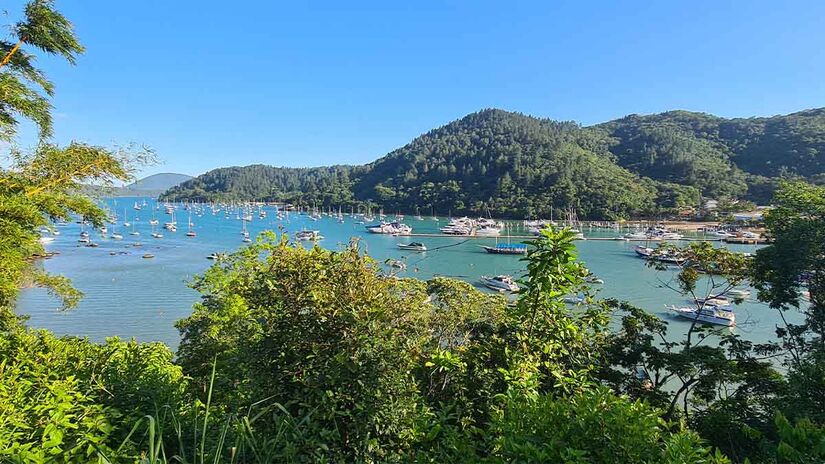 Com opções de ecoturismo e a possibilidade de conhecer praias pouco exploradas, Ubatuba, pode ser uma boa opção para os aquarianos - Foto: Eliria Busco/Divulgação