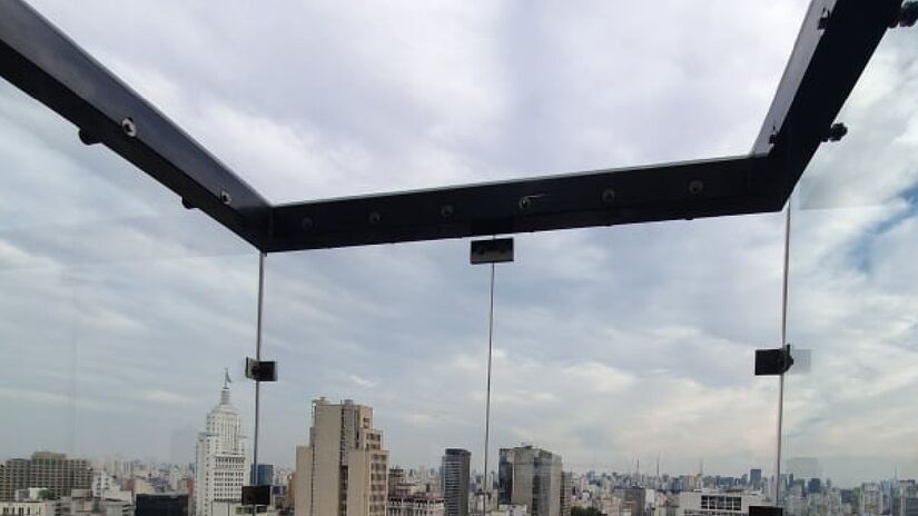 A cidade de São Paulo conta com uma atração de tirar o fôlego em seu centro histórico. O Sampa Sky oferece a oportunidade para os visitantes uma experiência a 150 metros de altura - (Divulgação)