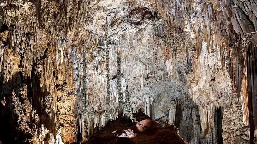 Um destino interessante para os escorpianos é a Caverna do Diabo, que fica em Eldorado - Foto: Webysther/Wikimedia Commons