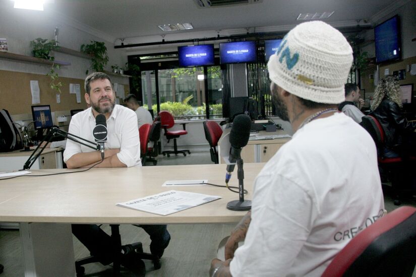 O cantor, compositor e artista plástico Max B.O./Thiago Neme/Gazeta de S. Paulo