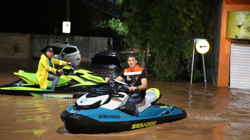 Engenheiro Daniel, prefeito da cidade, decretou estado de calamidade pública em Taboão da Serra.
Divulgação/Ricardo Vaz/PMTS