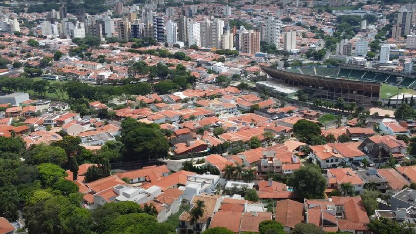 Segundo o site Expatistan, Campinas está no ranking das cidades com maior custo de vida do país. O gasto mensal para uma família pode ultrapassar R$ 10 mil.  