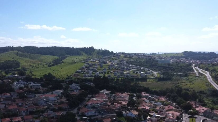 Bragança Paulista é conhecida como a "Capital Nacional da Linguiça" e atrai turistas em busca de sabores autênticos. 