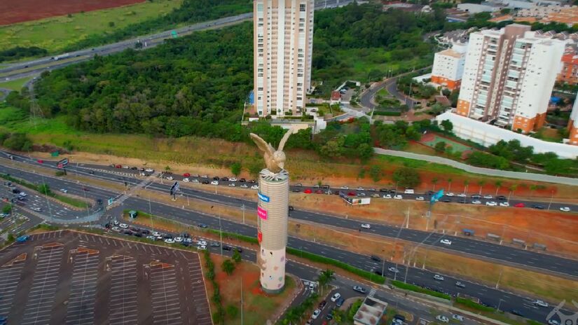 O terceiro maior shopping do Brasil não está na capital paulista. Localizado em Campinas, o Parque Dom Pedro Shopping se destaca no interior do estado.  