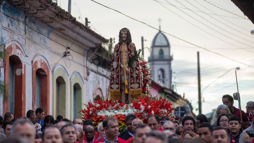 Um evento de grande relevância na cidade é a Festa do Senhor Bom Jesus de Iguape, realizada anualmente desde 1647. Foto: Wikimedia Commons