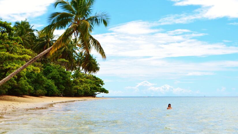 Praia de Moreré, Boipeba (BA). Foto: Wikimedia Commons