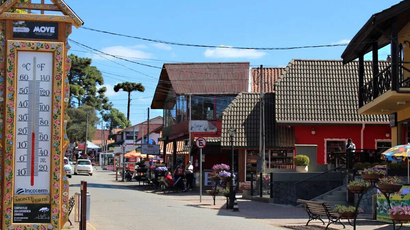 Monte Verde: Distante cerca de 144 quilômetros da capital paulista, a cidade de Monte Verde é um distrito mineiro, com sede em Camanducaia. As atrações principais são ideais para uma viagem em casal, contando com lareira, fondue, vinho e muito mais - (Divulgação)