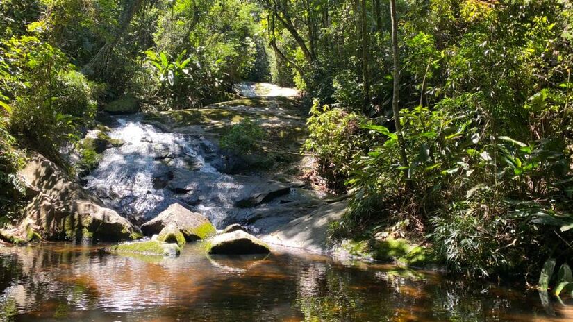 Além das cachoeiras, o local tem rio, árvores centenárias, aves e um histórico cultural.
Foto: Reprodução