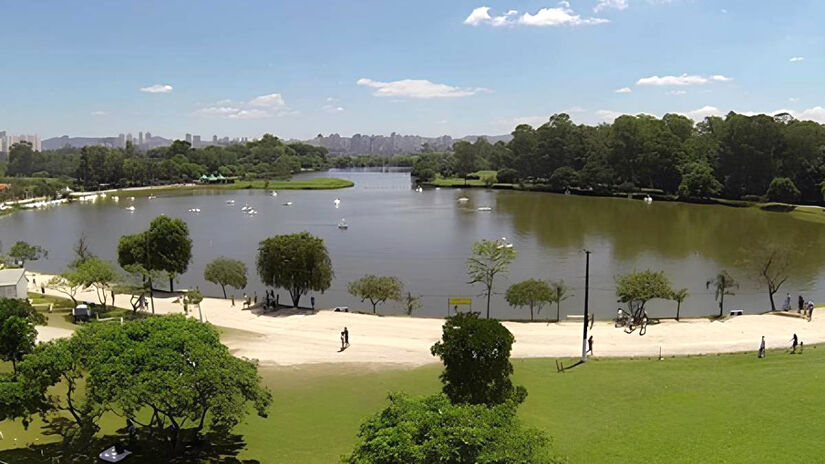 Parque Ecológico do Tietê: Este parque é opção ideal para recuperar as energias e ainda se conectar com a natureza com diversas atividades ao ar livre, como pedalinho, que permite navegar tranquilamente pelo lago do local - (Divulgação/Parque Ecológico do Tietê)