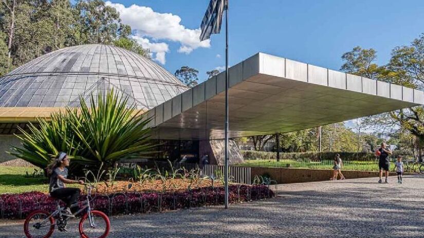 Parque Ibirapuera: Um dos locais mais conhecidos na Capital, o parque é perfeito para piqueniques e brincadeiras com as crianças ar livre, com playgrounds e interação com outras famílias. Estação de metrô mais próxima: AACD  Servidor (Linha 5  Lilás) - (Foto: Rodrigo Pivas/Gazeta de São Paulo)