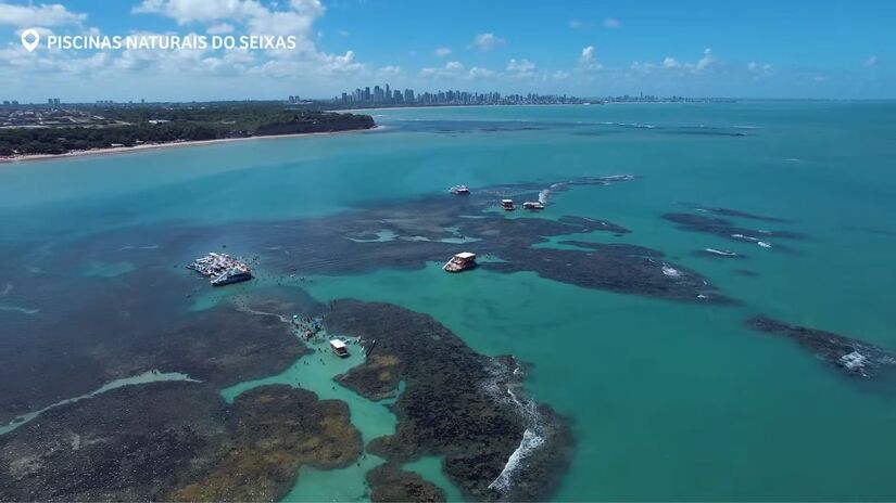 As piscinas naturais são atrações imperdíveis em João Pessoa