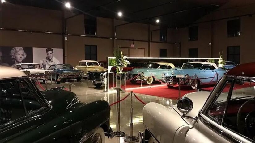 Conhecido pelos amantes de carros clássicos, o museu dos automóveis exibe uma coleção de veículos das décadas de 1940 a 1970. Foto: Divulgação/Prefeitura de Pomerode